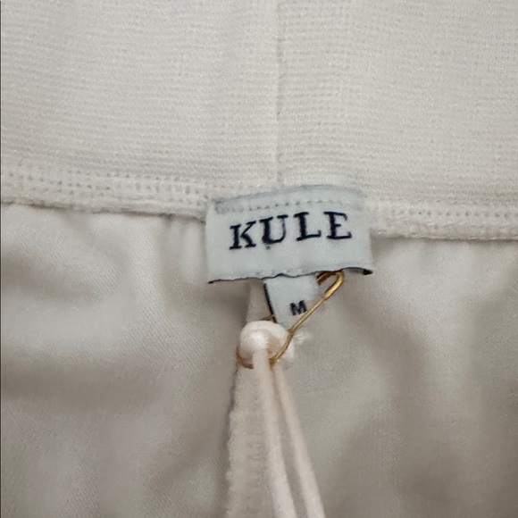 NWT KULE Women's The Terry Venus M Cream Athletic Shorts - Picture 2 of 3